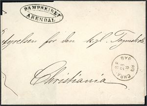 Stor del av brevomslag med det uvanlige stemplet "Dampskibet Arendal" i svart. Ankomststempel "Chra 8f Byp 23.8.69" ved siden.