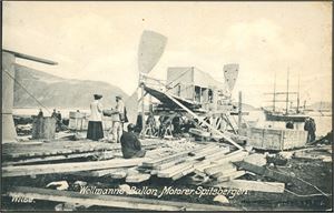 Wilse. 56 postcards from Spitsbergen. Some with same motif, but often in different variation.