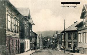 Postkort. Farsund Storgata