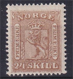 NK 10 ** 24 skill brun våpen  (Verdi 700.-)
