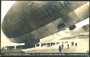 La spedizione Polare dell´ "ITALIA". A complete set of 12. postcards including the original envelope.