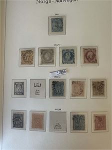 Samling i LT album med lommer til 1994. Mange pene merker, absolutt gode stempler innimellom og meget god dekning på tjeneste. Ser ut til å være rundstemplet hele veien. Forsiktig start