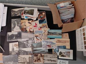 POSTKORT Eldre og nyere kort i alle motiver, reklame, sted, jul, ++. Mange dubletter, vekt 1,5 kilo