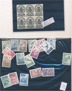 FINLAND xx Mi 169 Postmuseum i 6-blokk (€ 150) + noen andre serier på annen plansje