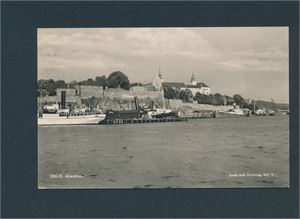 SKIP D/S BJØRGVIN og KONG HAAKON utenfor Akershus Festning (Abel 71). Pent kort postsendt 1942