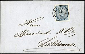 1. 4 skilling våpen 1855 på komplett brev, stemplet "Christiania 22.6.1856" og sendt til Lillehammer. Merket med brede marger.