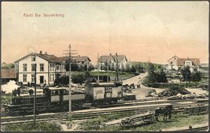 Parti fra Spydeberg. Flott kolorert kort, brukt i 1914. K-1