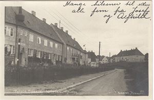 Oslo. Molkte Moesvei. Ullevaal Haveby (Prospekt,394) TMS Kristiania 10.VIII.23,  Fin motiv av murbebyggelse!