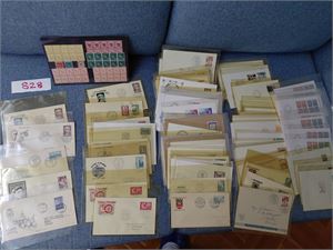 FINLAND - FDC Masse FDC i plastlommer. Ser ut til å være 50- 70-tallet. Her er nok noen dubletter og noen få merker følger med. Vekt 1,4 kilo