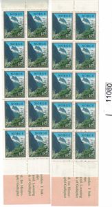 HEFTER FH 50, 1978 NORWEX 14 postfriske. I tillegg FH 44, 2 skjevt kuttede hefter, begge postfriske