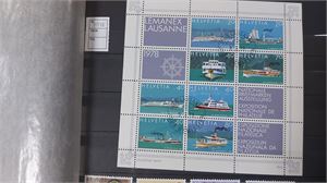 SCHWEIZ samling i flera album och lösa albumblad inklusive en del bättre som div. block1930- till 50 talet,