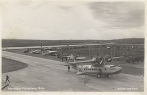 Fly Stavanger Flyplass Sola med LN-DAG "Valkyrien"