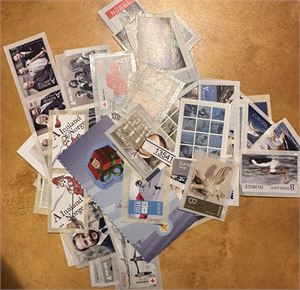 PORTOLOT A-MERKER Lot oppgitt pålydende 2700. 3 B-merker brukes som A