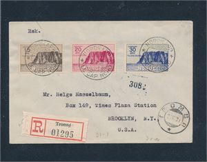 Nk 181-83 Nordkapp I på flott rekbrev til USA stemplet "NORDKAPP LE CAP NORD 27-7-30". Rek-etikett og stempel "TROMSØ 28 VII 30". Diverse stempler bak