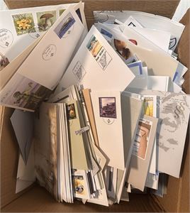 ÅLAND-FDC Store mengder i kasse, vekt 2,8 kilo