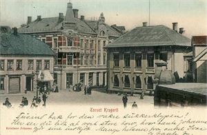 Telemark Kragerø, Torvet (K.Johnsen). Udelt bakside, småf. delvis kolorert. Stpl. Kragerø 3-X-07. Pen kvalitet.