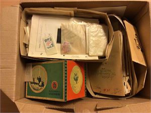 Posearkiv Eske med Posearkiv eldre Norge ca 1,8 kg.