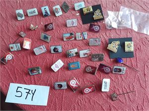 PINS + Diverse i eske