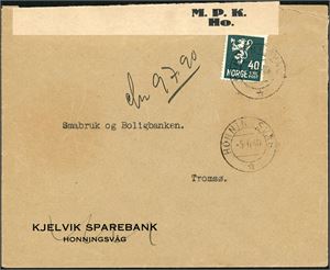 209. 40 øre Løve på konvolutt, stemplet "Honningsvåg 5.6.40". Sensurstripe "Passert kontrollkontoret M.P.K. Ho." påsatt i øvre kant.