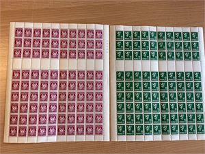 NK 240, 242 Helark 5 og 10 øre med hvitt mellomfelt.  **