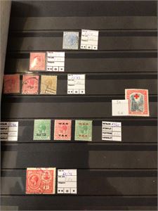 BAHAMAS, 2 instikksbøker med merker, både gammelt og nyere.  **/*/st. Oppgitt verdi 700€.
