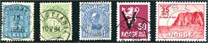 Norgessamling til 1988 i et Leuchtturmalbum. Også en postfrisksamling 1910-1990 (ikke komplett) i et annet album.