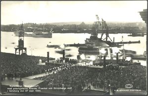 Kanonbåten "Svensksund" med polarhjälterne Andreé, Frænkel och Strindbergs stoft i Gøteborg den 27 sept. 1930. K-1
