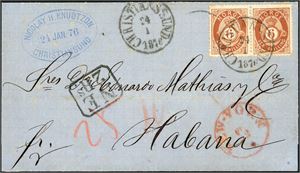 20. 12 skillings porto til Cuba. To 6 skilling Posthorn på brevomslag til Habana, stemplet "Christianssund 24.1.1876". Ved siden transittstemplet "New York" i rødt, og baksiden med litt utydelig ankomststempel. Høyre 6 skilling med et rundt hjørne.