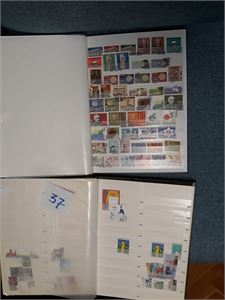 PORTUGAL o samling 1969-2003 i 2 16 siders bøker. Mye hjørnestempler, men mange hundre forskjellige. Ingen miniark