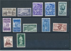 ITALIA xx/x(x) Mi 789-99, utgaver fra 1950. Merker opp-ned på bildet har omtrent usynlige hengselmerker