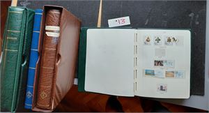 SOVJET Vesentlig brukt samling i 4 bind 1965-89. 3 LT album ("Danmark" på ryggen av den ene). Dels egenmontert på slutten, vekt 11,1 kilo