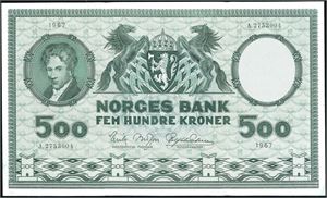 500 kroner 1967, serie A 2753004. Stiv og fin seddel, men har bl.a vært brettet i begge retninger. 1