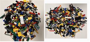 LEGO 2 store hauger inkl minifigurer og teknisk. Meget lavt utrop, vekt 2,6 kilo
