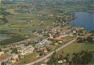 GRAN med stasjon (OP) A6 farge (Widerøe M139100) brukt 1970