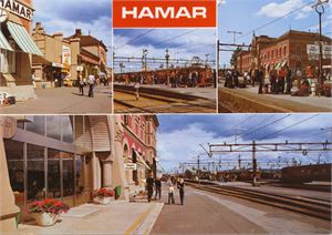 Jernbane HAMAR stasjon (HE), med tog og masse folk, 4 bilder, A6 farge (Aune M-8551-8), ubrukt.