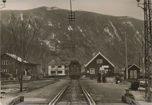 Postkort jernbane MÆL stasjon (TE) A6 s/h (Mittet u.nr) ubrukt, datert 23.6.54