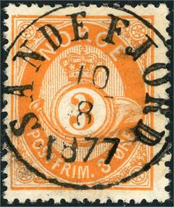 23. 3 øre skravert posthorn, pent fullstemplet "Sandefjord 10.8.1877".