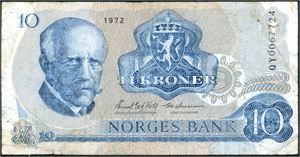 10 kroner 1972, serie QY 0067724. Erstatningsseddel. Mange bretter og myk i papiret samt en 2 mm rift under venstre "10". 2