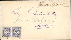 24. To 5 øre skravert Posthorn på konvolutt, hvert merke er annulelrt med blekkryss og ved siden håndskrevet "Gjevedal 2/10 83" og sendt til Arendal. Baksiden med transittstemplene "Omlid 2.10.1883" og "Tvedestrand 3.10.1883".