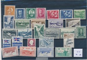 ISLAND xx diverse merker og serier på plansje (€ 194)