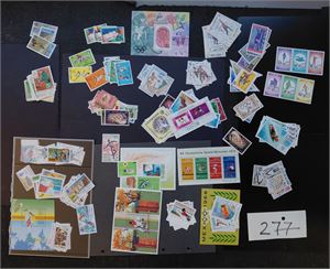 MOTIV: OLYMPISKE LEKER Masse merker og noen miniark, alt er postfriskt. Ikke regnet verdi