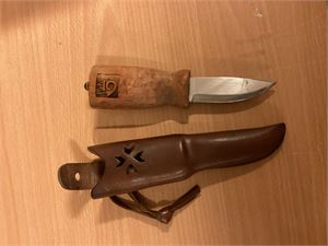 Posten Kniv med Postenlogo.  (Merke Helle, modell Nying)  Utgitt