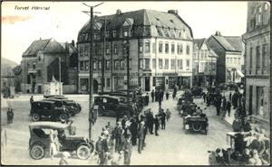 Torvet i Harstad. Brukt i 1933. Rød flekk oppe til venstre. K-2