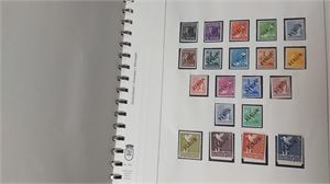 BERLIN komplett **/*/o samling 1948-1989 i två Lindneralbum. De första åren är märkena *, svart påtrycksserien