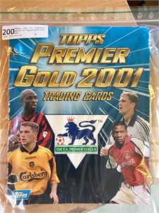 Mappe med 72 fotballkort (album)  fra Topps Premier Gold 2001