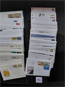 FDC 176 forskjellige 2001-11. Selger opplyser at det mangler kun noen få på komplett periode. Vekt 1,4 kilo