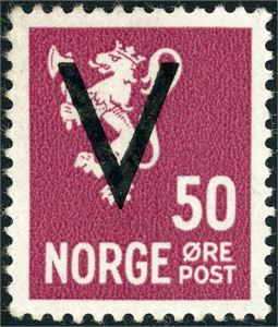 Norgessamling 1914-1956 i et Leuchtturmalbum.