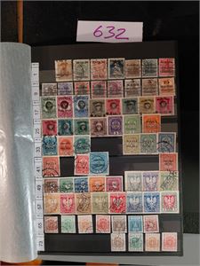 POLEN En del merker og miniark i 64 siders bok. En del fra 50-tallet kan være interessante for de som samler etter tagginger