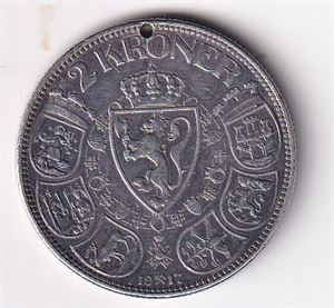 2 kroner 1917 - hol for montering som smykke