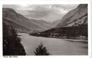 Visnes eller Stryn.